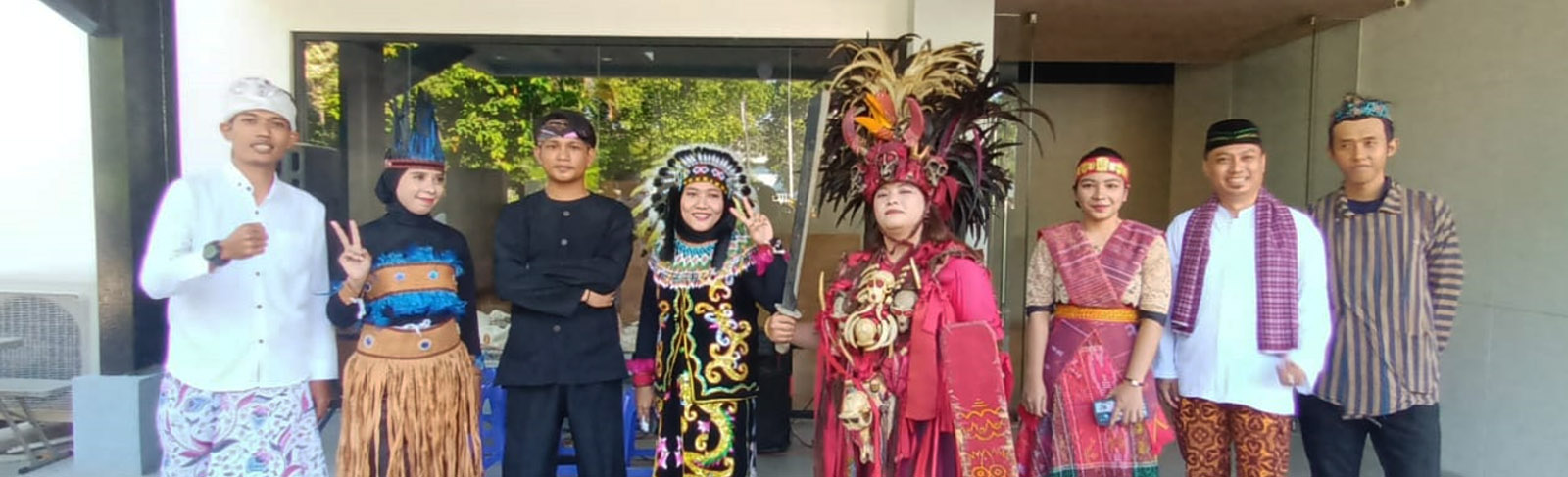 Kartini Day Commemoration Ceremony Held in Traditional Costumes